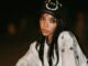 Tinashe contestă tiparul vedetei pop cu un album de 16 piese. „Popstar” a apărut pe 25 septembrie
